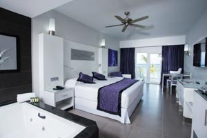 Junior suite sea view at the Hotel Riu Palace Jamaica
